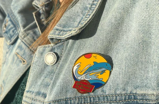 pins-dauphin-veste_550x